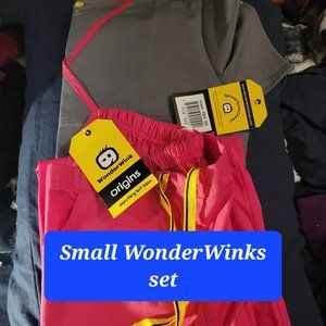 New Wonderwink Small Scrubs